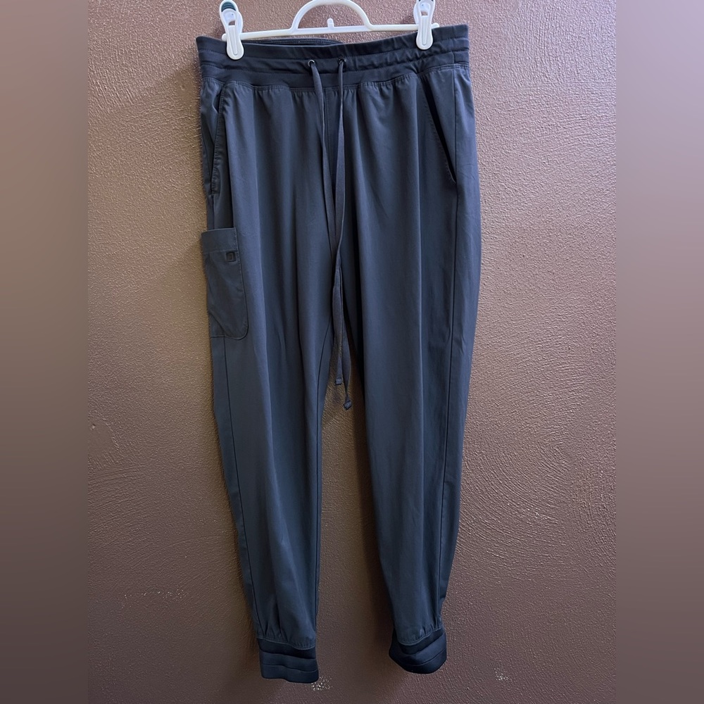 Grey scrub joy joggers